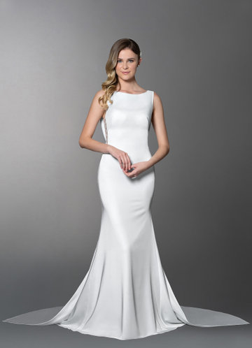 Chic Wedding Dresses + Modern Wedding Dresses | Modern Bridal Gowns ...
