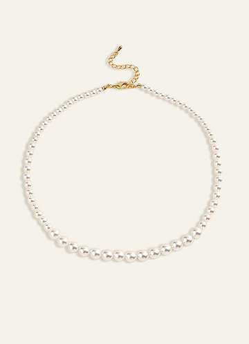 front Elegant Pearl Necklace