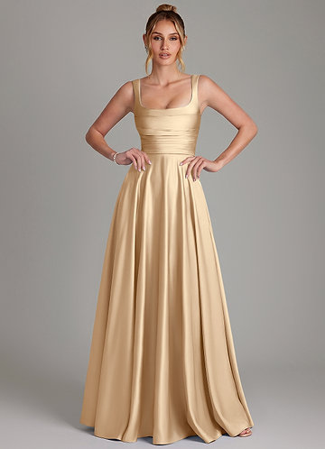 sparkly gold bridesmaid dresses Bridesmaids crafted from shimmering sequined