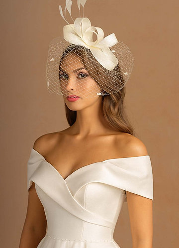 front Elegance Feather Fascinator