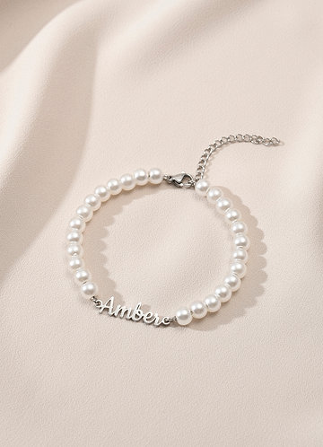 front Personalized Name Pearl Bracelet