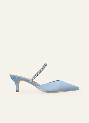 front Scarpe con tacco a gattino slip-on in raso elasticizzato con strass in tinta