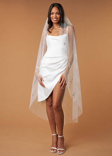 front Thora Waltz Length Veil