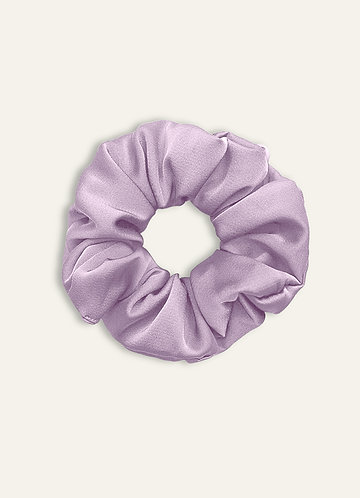 front Set van 3 extra grote stretch satijnen scrunchies in bijpassende kleur voor bruidsmeisjes.