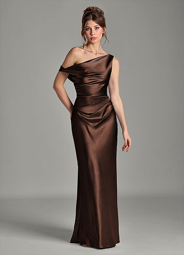 Azazie Emerson Robes Demoiselle d'honneur Robe Sirène en Satiné métallisé Épaule décolletée Ganache image1