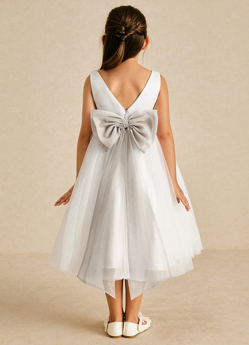 Azazie Kavi Robes de Fillette d'Honneur Robe Trapèze en Mat Satiné Arc Ivoire Givre image1