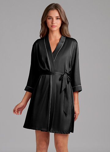 front Robe passepoilée en satin