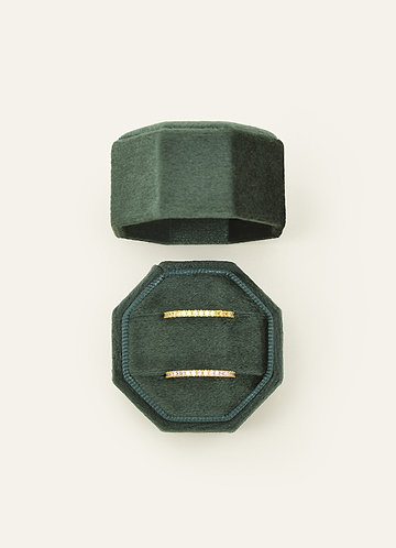 front Portagioie in velluto per il giorno del matrimonio