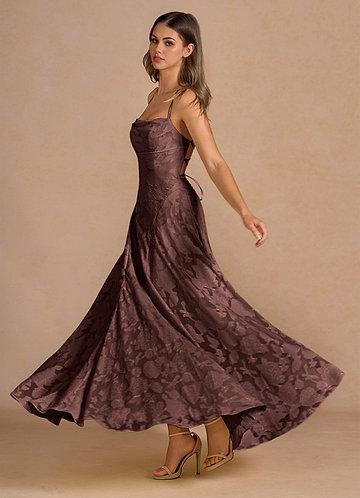 Vestido Moca Coco Largo Irelia front