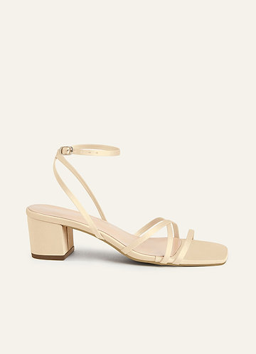 Champagne Shoes | Azazie