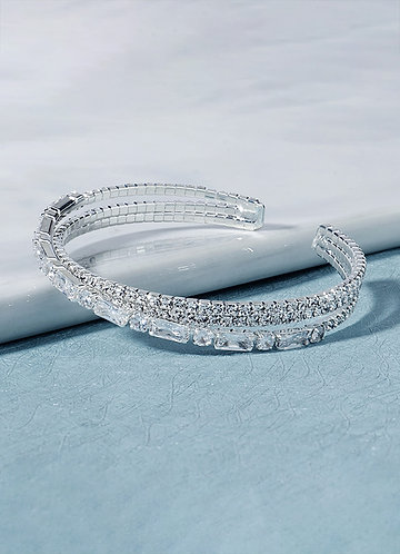 back_Criss-Cross Bracelet