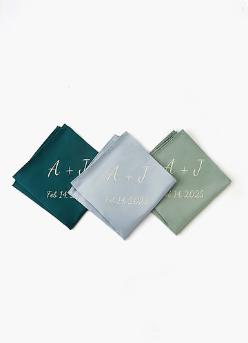 front Pañuelo de bolsillo de satén mate con letras personalizadas