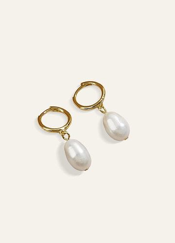 front Golden Pearl Earrings