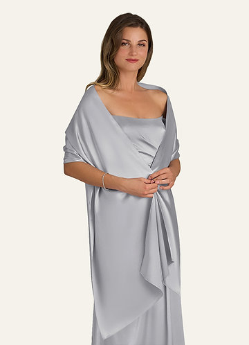 front Azazie Châle En Satin Métallisé De Couleur Assortie