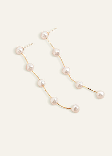 front Vintage Pearl Tassel Earrings