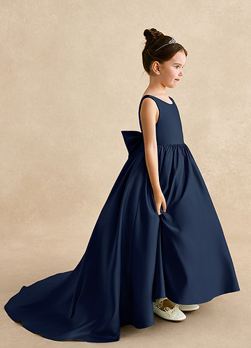 Azazie Mimia Robes de Fillette d'Honneur Robe Trapèze en Mat Satiné Arc Bleu Marine Foncé image1