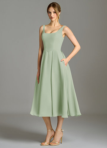 Azazie Amalie Robes Demoiselle d'honneur Robe Trapèze en Mousseline de soie Plissée Vert Sauge image1