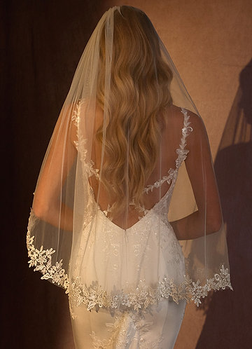 front Cordelia Flower Lace Hip Length Veil