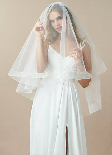 front Richelle Fingertip Veil With Blusher