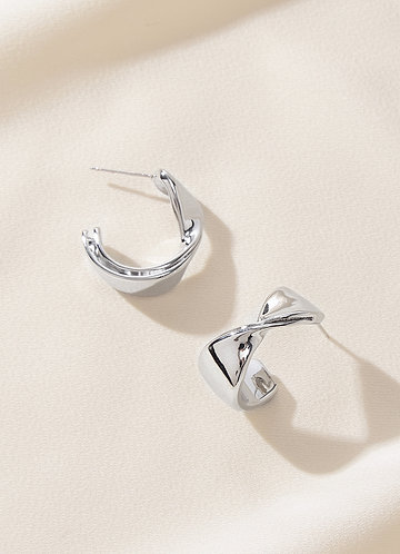front Thick Twist Metal Hoop Earrings