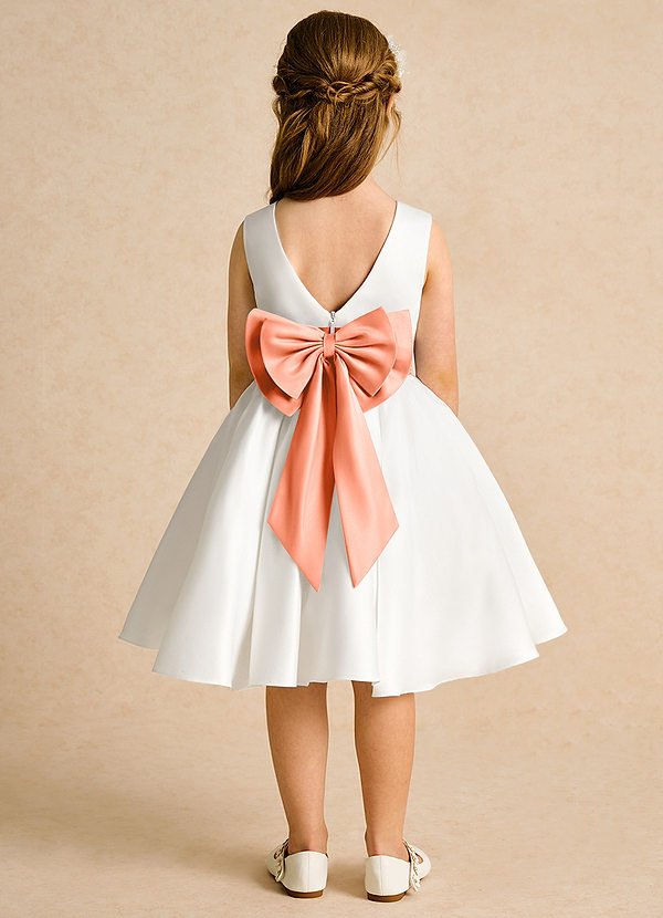 Azazie Sosie Vestidos de Niña de Flores Vestido de Marfil Ocaso de Satin Mate de Corte En A con Plisado image1
