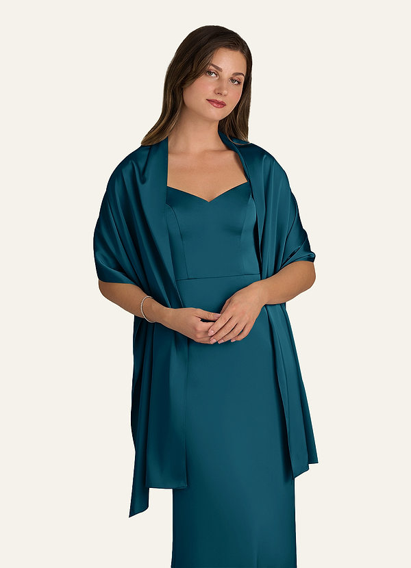 front Azazie Châle Irlandais En Satin Extensible De Couleur Assortie