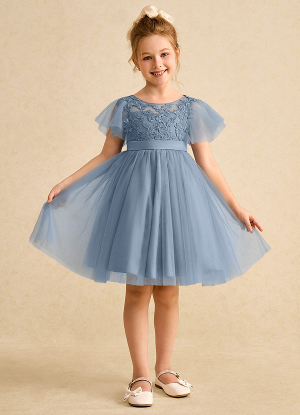 Azazie Queenie Robes de Fillette d'Honneur Robe Trapèze en Dentelle Bleu Poussiéreux image1
