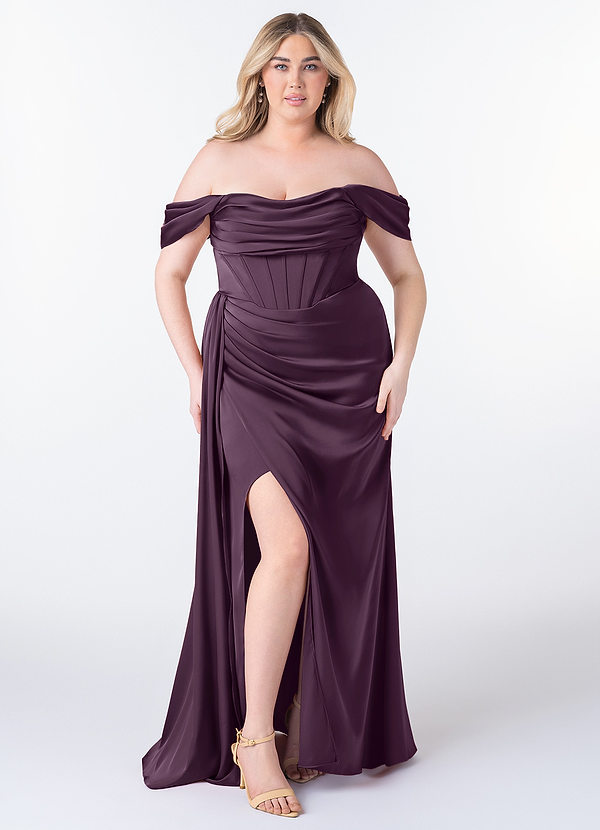 Azazie Amyra Robes Demoiselle d'honneur Robe Fourreau Convertible en Satin extensible Épaule décolletée Prune image1