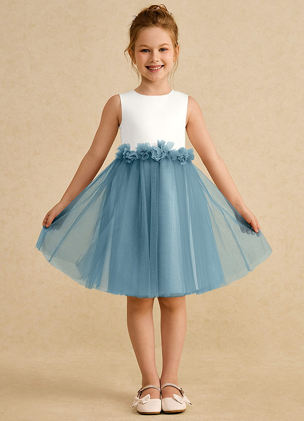 Azazie Louisa Abiti da Ragazza di Fiori Abito A-Line in Tulle Senza Maniche Avorio Blu Lunatico image1
