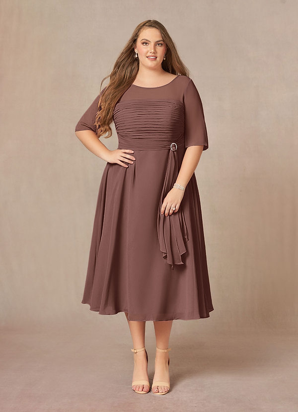 Azazie Naomi Robe Mère de la Mariée & du Marié Robe Trapèze en Mousseline de soie Col bateau plissé Expresso image1