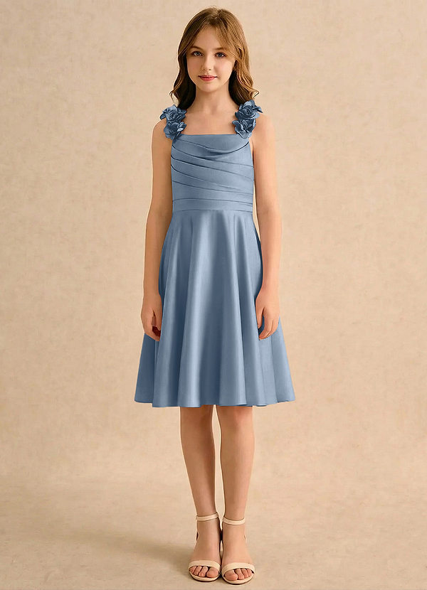 Azazie Resa Girls Formal Blomsterpigekjoler A-Line Plisseret Mat satin Knælængde Kjole image1