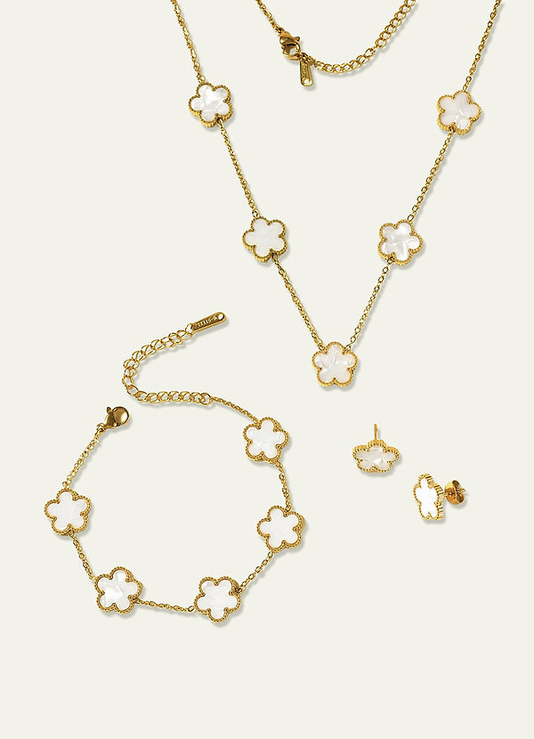 front Ensemble de bijoux avec breloque trèfle à cinq feuilles en acier inoxydable plaqué or 18 carats