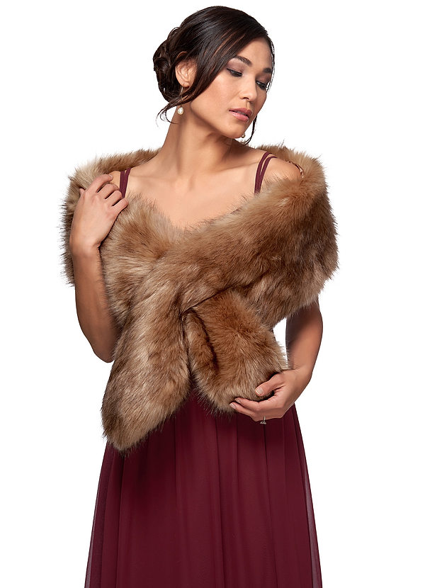 10 dollars faux fur shawl for bridesmaids