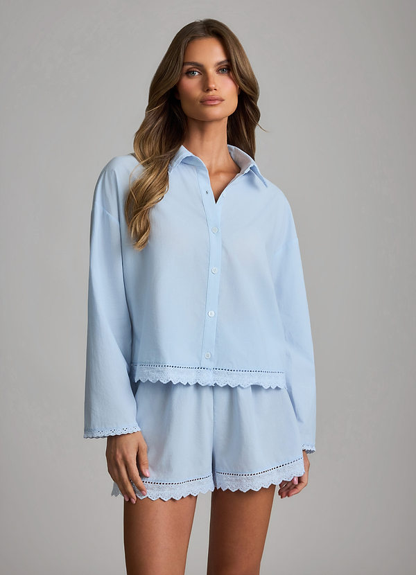 front Azul Escarchado Conjunto de pijama de camisa de manga larga y pantalón corto de algodón Lyocell con ribete de encaje.