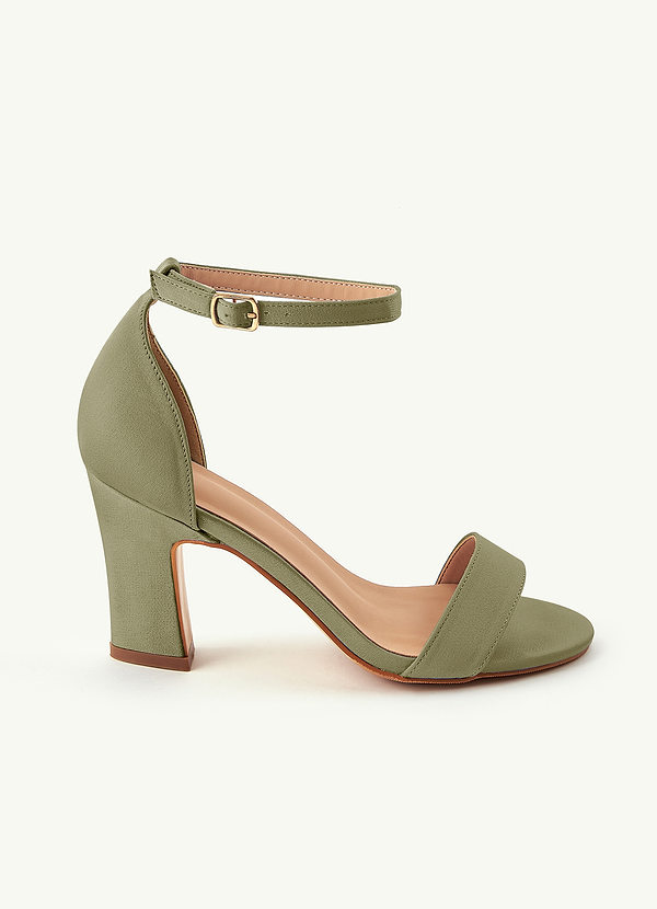 front Sandálias de salto grosso com fivela e tira única de cetim elástico combinando