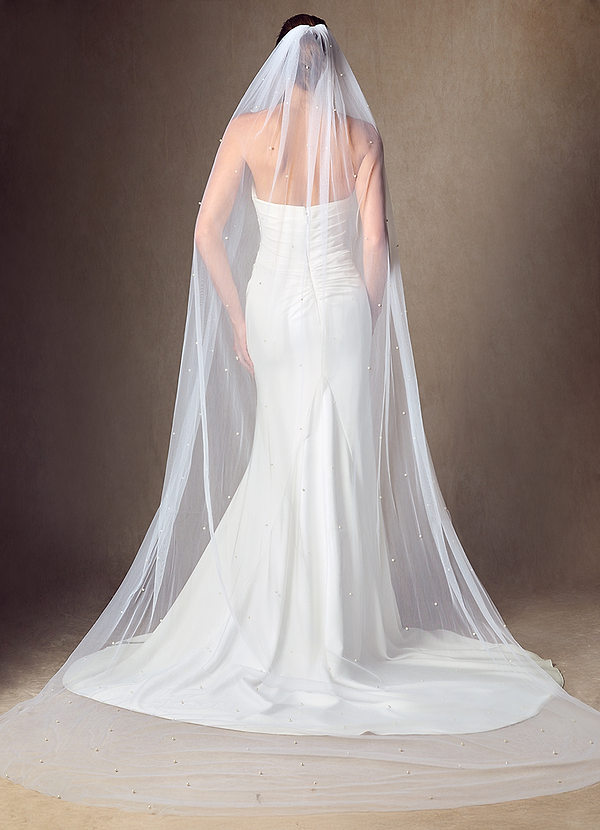 front Jenna Pearl Cathedral Length Veil