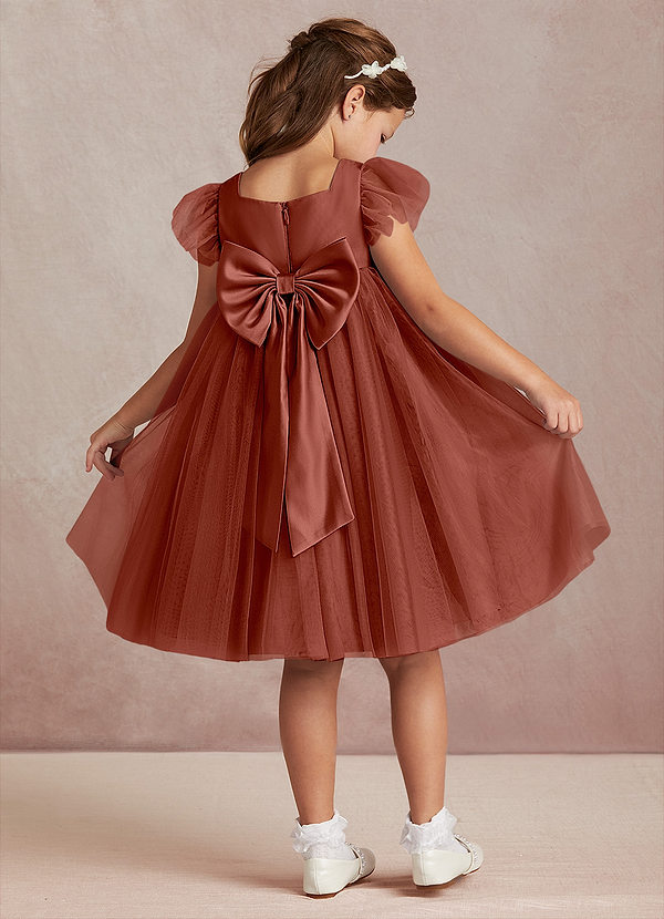 Azazie Kalio Robes de Fillette d'Honneur Robe Trapèze en Tulle avec manches Auburn image1