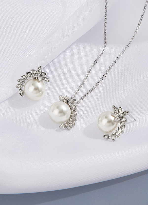 back Simple Pearl Jewelry Set