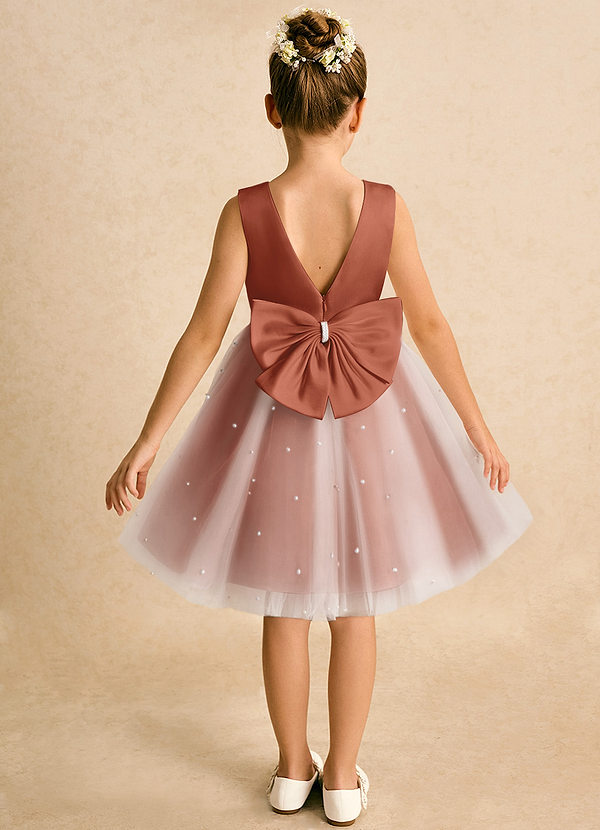 Azazie Esme Robes de Fillette d'Honneur Robe Princesse en Tulle Arc Auburn image1