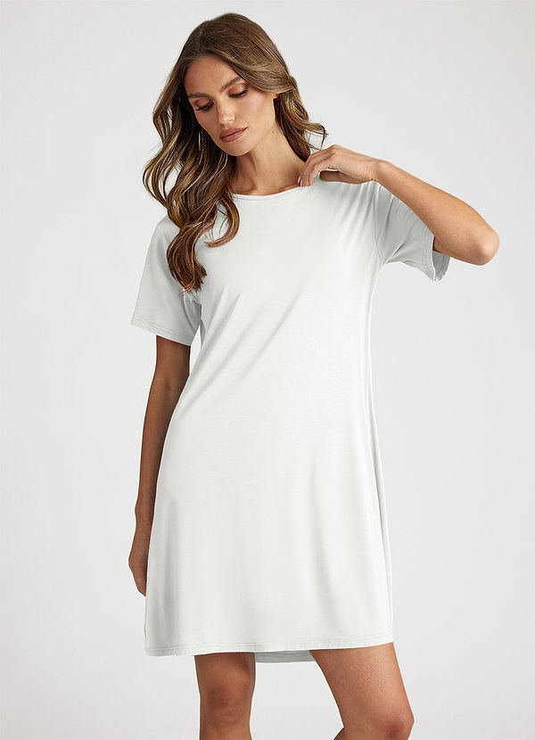front Biały Bamboo Fiber T-Shirt Dress