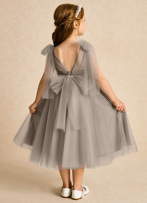 Azazie Dori Robes de Fillette d'Honneur Robe Trapèze en Tulle Rayé Taupe image1
