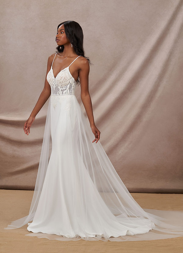 A Line Spaghetti Straps Backless Lace White Beach Wedding Dresses