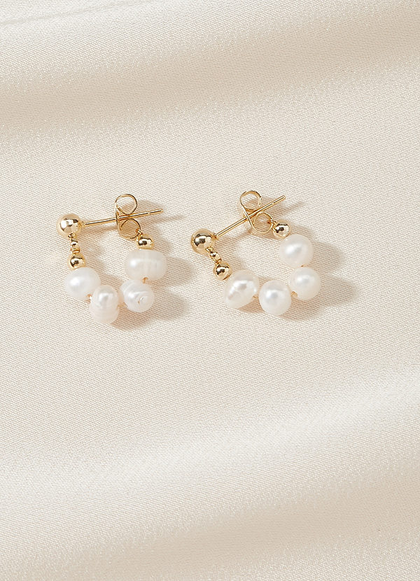 front Boucles d'oreilles créoles en perles d'eau douce