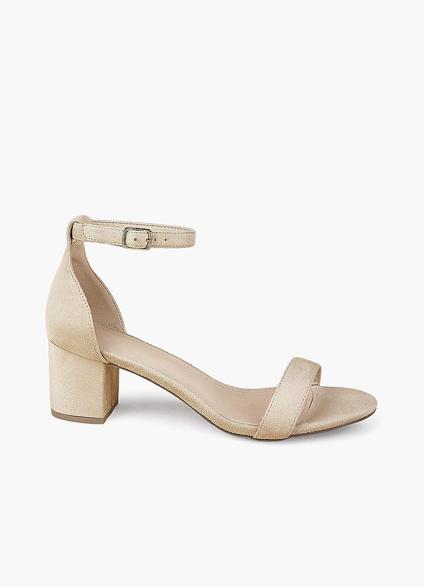 front One-Strap Buckle Block Heel Sandals
