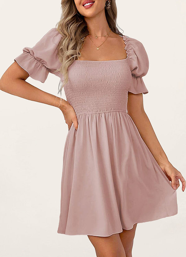 back Chéri rêveur Mauve Minirobe smockée à manches bouffantes