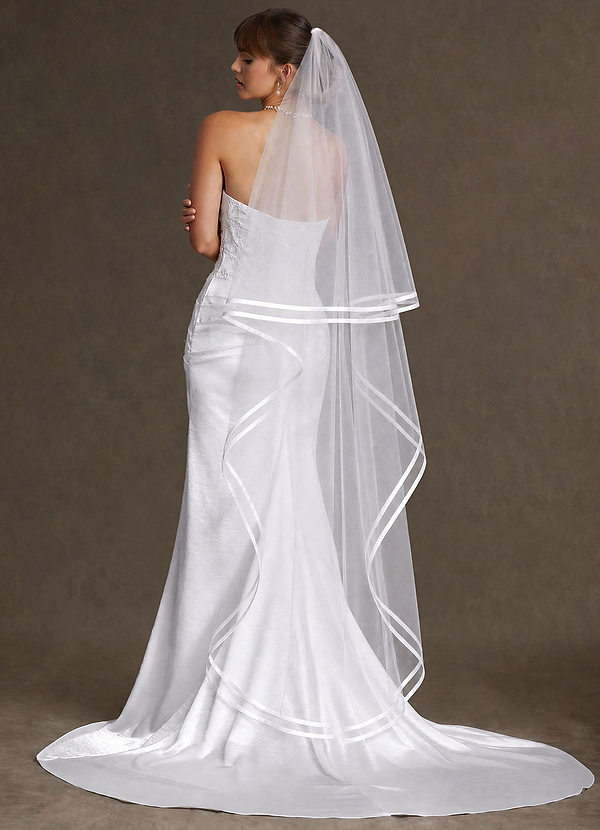 Modern Double Ribbon Edge Two-Tier Veil front