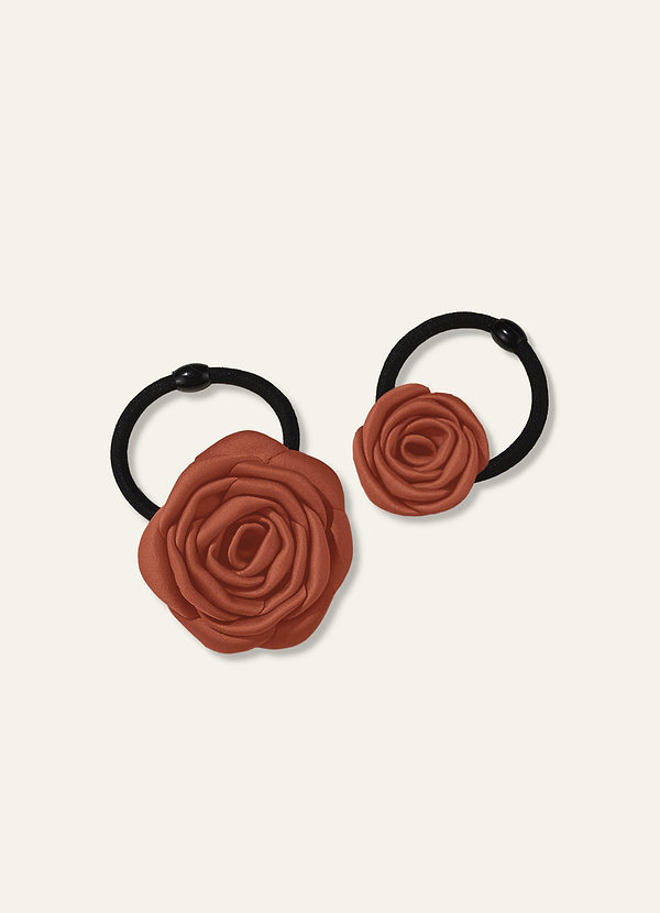 front Darling Poise Ivory Flower 2-Piece Hair Tie Set