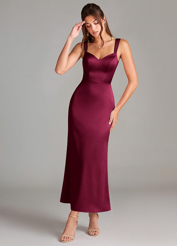 Azazie Denice Robes de demoiselle d'honneur Robe Fourreau en Satin extensible Plissé Bourgogne image1