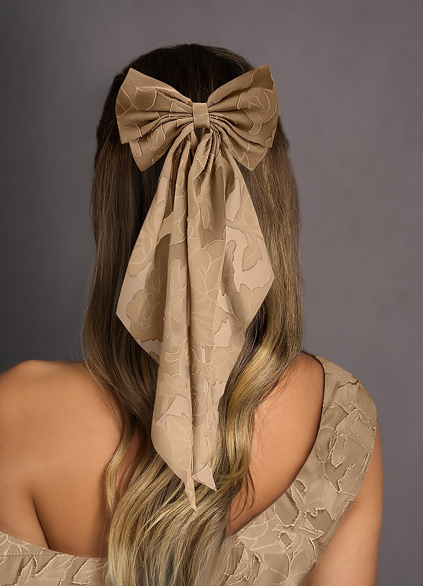 front Pinza para el cabello con lazo desgastado floral de color a juego