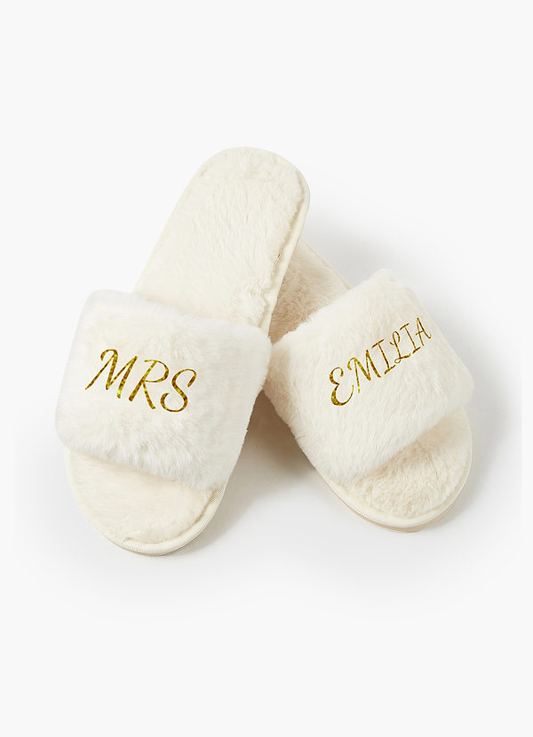 front Personalized Bridesmaid Fluffy Slippers